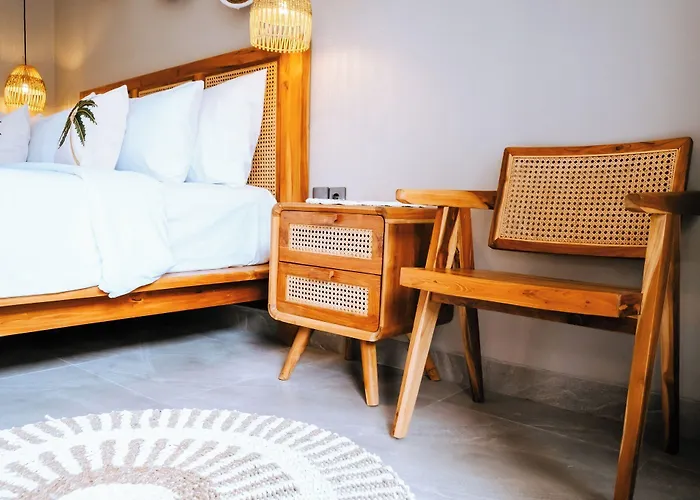 Koura - 6 Min To Airport Ngurah Rai بيت ضيافة 4*